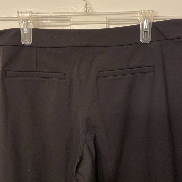 Lululemon pants - Picture 2 of 4
